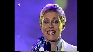 LISA STANSFIELD - All Around The World ('Verstehn Sie Spass' 2003 German TV)