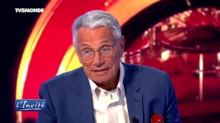 Jean-Marie PERIER : " Johnny, Sylvie, Françoise, et tous mes souvenirs en photos"