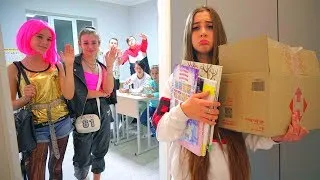 Diana deixou a escola PARA SEMPRE! Enfrentando problemas da escola | Super Diana