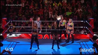 (1/2) Trish Stratus & Becky Lynch vs Liv Morgan & Raquel Rodriguez: Raw April 10 2023