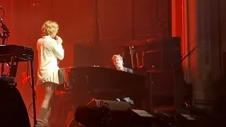 Tom Odell & Molly Payton - Dancing In The Dark (O2 Academy Glasgow - 4th March 2022)