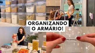 ORGANIZANDO O ARMÁRIO DA MINHA MÃE ✨ Potes novos & dicas de organização