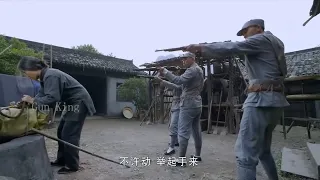 [Kung Fu Anti-Japanese Movie] Soldiers underestimate an 80-year-old lady,but she's a kung fu expert.