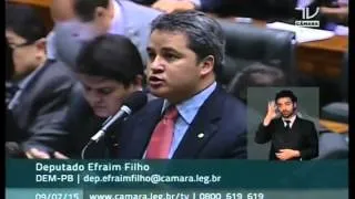 Dep. Efraim Filho (DEM) aponta injustiça com alunos graduados em portaria do MEC sobre o Fies