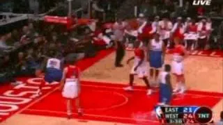 Shaq Alley oops off Backboard!