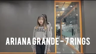 Ariana Grande - 7 rings | ARA