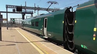 GWR Class 800 IET departing Reading - 06/08/2022