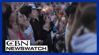 Huge Campus Revival in Oklahoma | CBN NewsWatch May 1, 2023