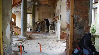 Reclaiming the grand entrance hall.