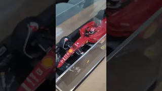 Looksmart 1:18 Ferrari - F1-75 - Charles Leclerc - Bahrain GP Winner