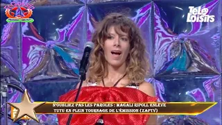 N’oubliez pas les paroles : Magali Ripoll enlève  tutu en plein tournage de l’émission (ZAPTV)