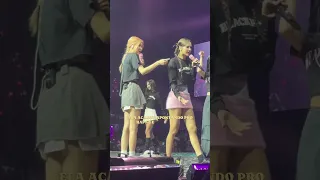 LISA DO BLACKPINK FEZ ALGO INUSITADO NA BORN PINK TOUR #kpop #lisa #blackpink #rosé #jennie #jisoo