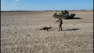 Рашистський солдат здав українцям танк за винагороду