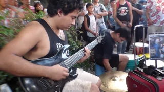 Amazing street guitar and drums performance - Fear of the dark - Cover