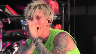 Machine Gun Kelly LIVE Danza Kuduro || F*CK YOU || GOODBYE || Drunk Face - Mad Cool 2023 - 4K 30p