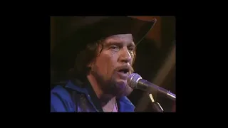 Breaking Down by Waylon Jennings Live in Concert