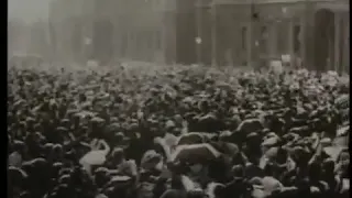 1914 г Дворцовая площадь народ  кинохроника