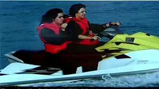How to stay safe when riding a jet ski