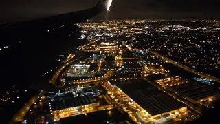 Beautiful Night Approach and Landing into Birmingham (Ryanair Boeing 737-800)