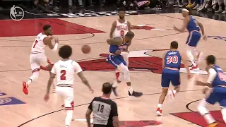 Andre Iguodala with one of the greatest passes you'll ever see!