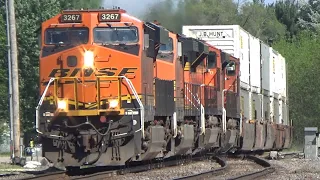 (HD, 60FPS) 4 Engine BNSF Intermodal - Milledgeville Illinois