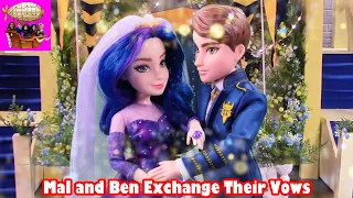 Mal and Ben Exchange Their Vows - Episode 64 The Royal Wedding Disney Descendants Story Play Series