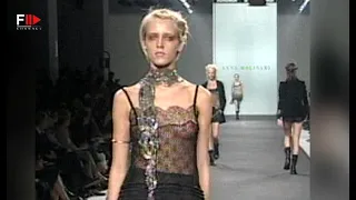 Vintage in Pills ANNA MOLINARI Spring 2002 - Fashion Channel