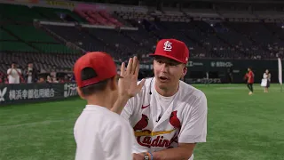 World Baseball Classic hero Lars Nootbaar leads packed PLAY BALL clinic in Japan!!