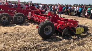 Дисковая борона-лущильник ДУКАТ 9 ЛКМЗ работа с трактором Fendt 1038 Vario