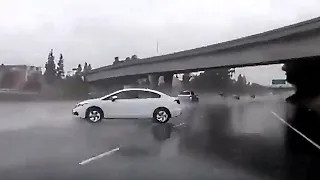 Hydroplaning car crashes on Dashcam - Driving in rain