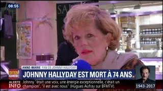 "Johnny est dans notre cœur", explique avec émotion cette fan du chanteur