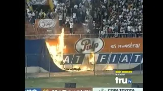 Football Hooligans - Libertad V. River Plate - 2006