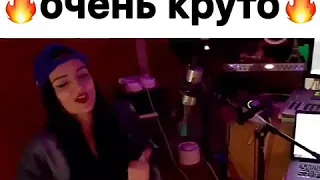 Армянка поёт очень круто