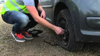 Comment changer une roue de voiture ?