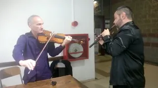 Música Armenia , Gagik Gasparyan, duduk ,  Samvel Yervinyan  violín.