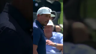 Scott Stallings gets the CRAZY bounce 😆🏌️