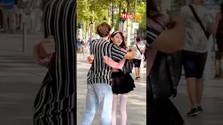 Social experiment 🥹￼ hug 🤗  #love #paris #viral #video #fun #street