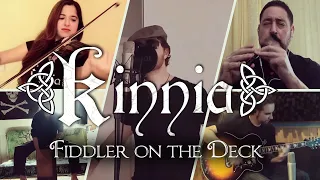 Kinnia: "Fiddler on the deck"