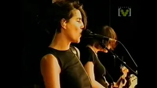 Elastica - Hold Me Now (Big Day Out Festival 1996)