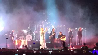 Florence and the machine - all you need is love (cover) Lollapalooza Chile 2016 HD