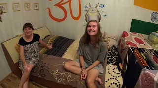 Indian CouchSurfing with Russian Girls!