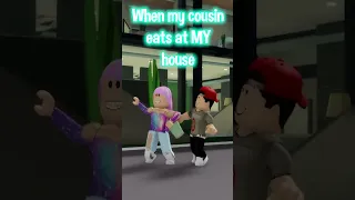 When you go to your friends house to eat #shorts #roblox