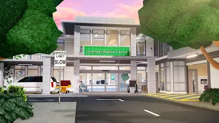 Building a Hospital in Bloxburg 🏥🚑 | Panda Builds