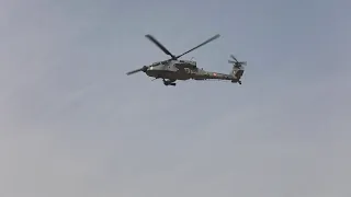 Indian Air Force AH-64E Apache, Mi-17 and CH-47F Chinook in exercise