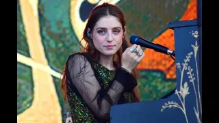 Birdy - Hear You Calling (Live At Sziget Festival Budapest 08-15-2017)