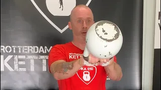 Kettlebell Swing 40kg 100 reps under 5 min