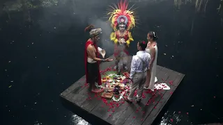 Ceremonia de boda maya prehispanica en cenote con plataforma - Riviera Maya