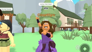 Total Roblox Drama but i play as princess Courtlyn