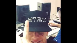 Tumba la casa Daddy Yankee en el estudio