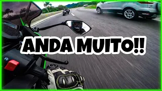 Essa moto merece respeito! Ninja 400 lado a lado com as esportivas NA SERRA.